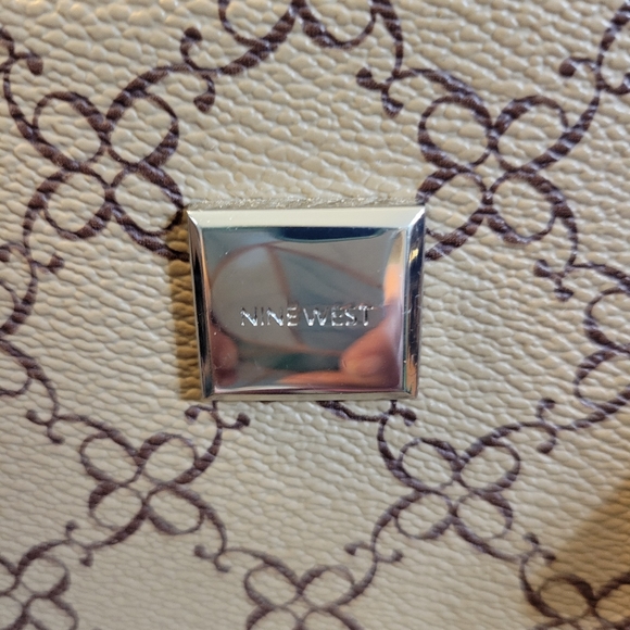 Nine West Purse - Picture 8 of 9